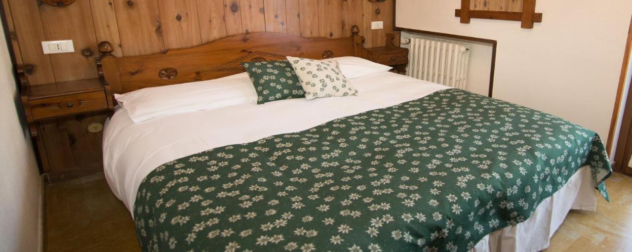 Edelweiss Hotel 2*